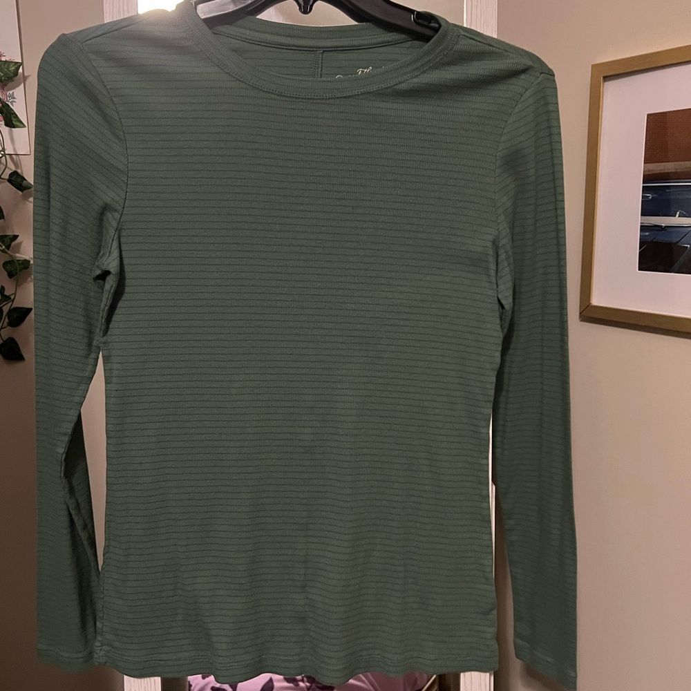 ASO Max Mayfield Universal Threads Top